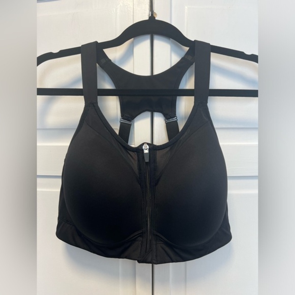 Calia Strength Front Close Mesh Inset High Impact Sports Bra Size 38 DD